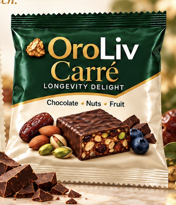The OroLiv Carré pouch, showing a square of the bar cut to reveal the nuts,
                  dates and berries inside.